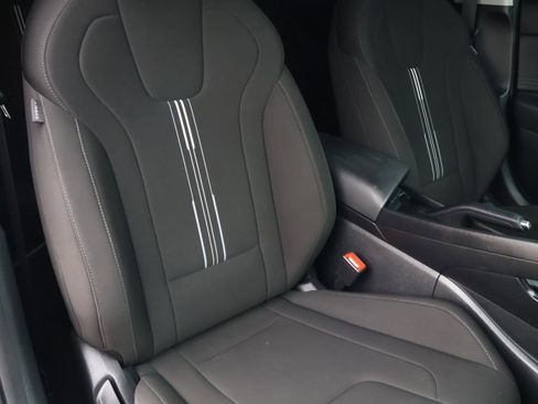 Certified 2024 Hyundai Elantra SEL image 17