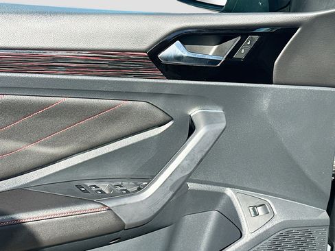 Used 2024 Volkswagen Jetta GLI 40th Anniversary Edition image 17