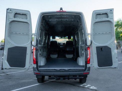 New 2025 Mercedes-Benz Sprinter 2500 image 10