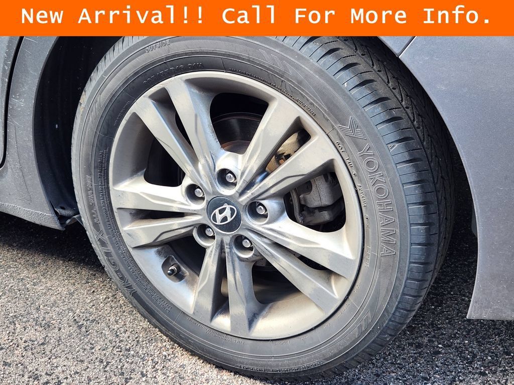 Used 2018 Hyundai Elantra Value Edition FWD image 10