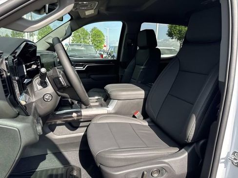 New 2026 Chevrolet Silverado 1500 LTZ w/ LTZ Convenience Package II AWD/4WD image 17