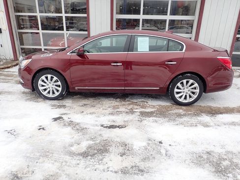 Used 2015 Buick LaCrosse image 17