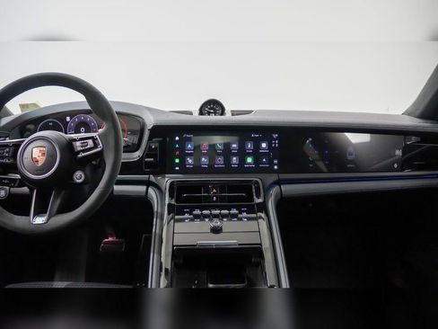 Certified 2025 Porsche Panamera 4 image 20