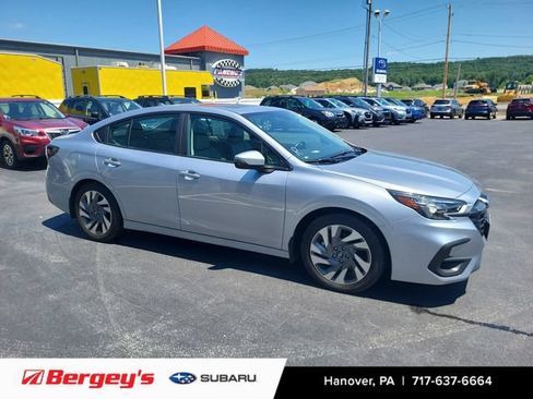 Used 2025 Subaru Legacy Limited AWD/4WD image 5