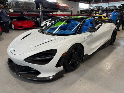Used 2022 McLaren 720S Performance image 10