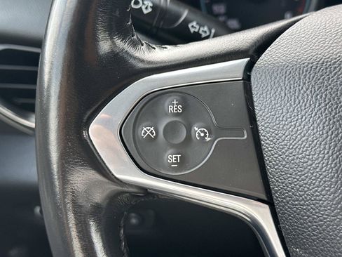 Certified 2020 Chevrolet Traverse LT FWD image 22