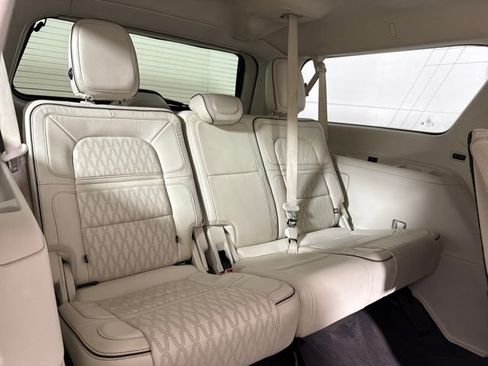Used 2020 Lincoln Navigator L Black Label w/ Cargo Convenience Package image 18