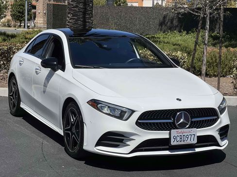 Used 2022 Mercedes-Benz A 220 w/ AMG Line image 19