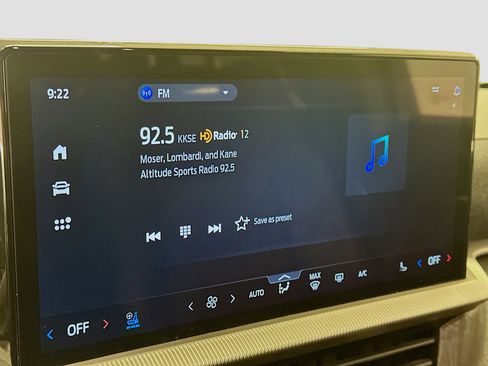 Used 2025 Ford Explorer Platinum w/ LUX Leather Package image 21