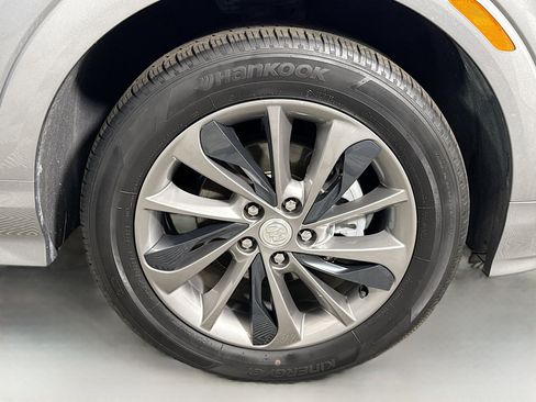 Used 2023 Buick Encore GX Select w/ Sport Touring Package FWD image 32