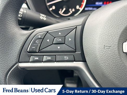 Used 2025 Nissan Altima 2.5 SV FWD image 33
