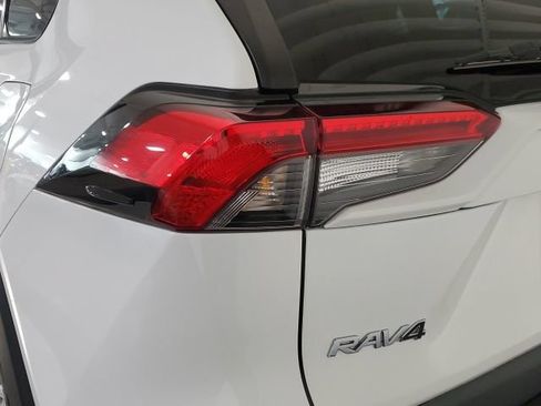 Used 2021 Toyota RAV4 LE FWD image 28