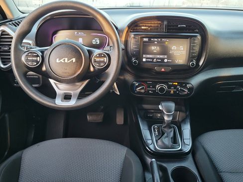 Used 2023 Kia Soul LX w/ Option Group 015 image 6