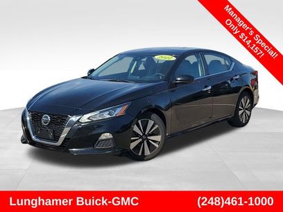 Used 2022 Nissan Altima 2.5 SV
