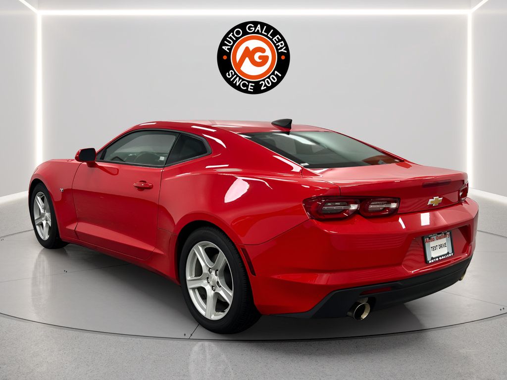 Used 2023 Chevrolet Camaro LT RWD image 6
