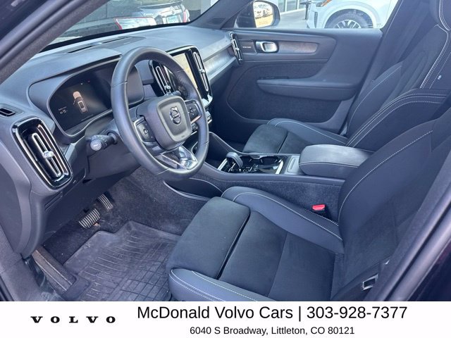 Used 2023 Volvo XC40 Recharge Ultimate w/ Protection Package Premier AWD/4WD image 6