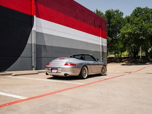 Used 2002 Porsche 911 Carrera 4 image 39