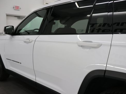 Used 2023 Jeep Grand Cherokee L Limited w/ Trailer Tow Group (B) AWD/4WD image 34