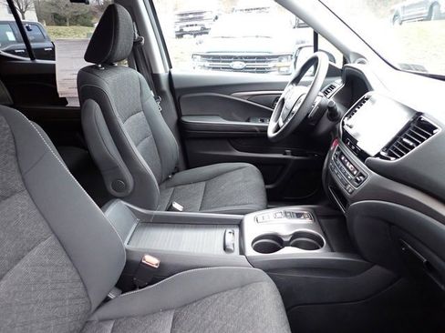 Used 2021 Honda Ridgeline Sport image 11