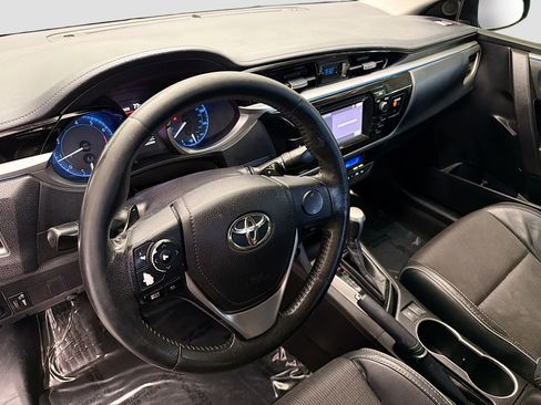 Used 2015 Toyota Corolla S image 7