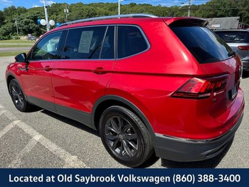 Certified 2022 Volkswagen Tiguan SE image 7