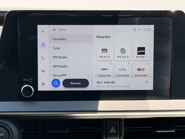 Used 2025 Toyota Prius LE FWD image 17