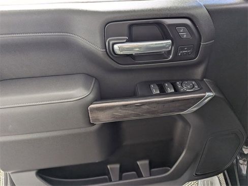 Certified 2022 Chevrolet Silverado 2500 LTZ w/ LTZ Plus Package image 11