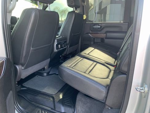 Used 2023 GMC Sierra 2500 Denali w/ Denali Ultimate Package image 13