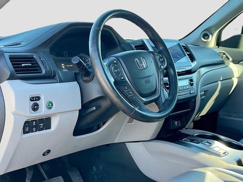 Used 2020 Honda Ridgeline RTL image 9