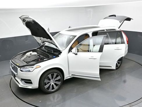 Used 2023 Volvo XC90 B6 Ultimate AWD/4WD image 54