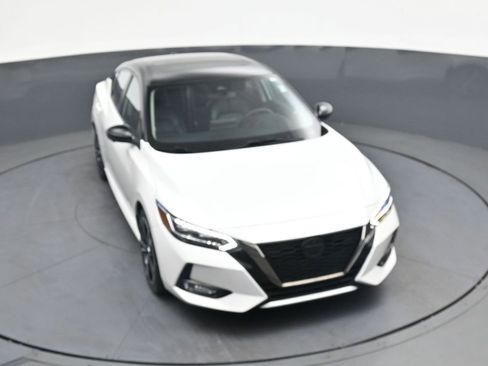 Used 2022 Nissan Sentra SR w/ SR Premium Package FWD image 30