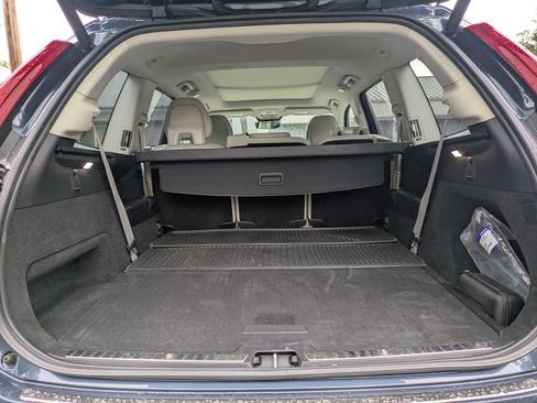 Certified 2023 Volvo XC90 B6 Core w/ Protection Package Premier AWD/4WD image 12