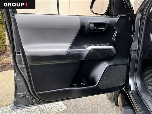 Certified 2022 Toyota Tacoma SR5 image 21