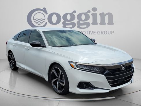 Used 2022 Honda Accord Sport image 4