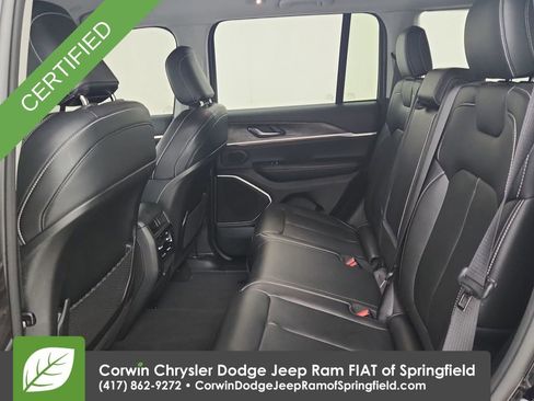 Used 2022 Jeep Grand Cherokee Limited image 29