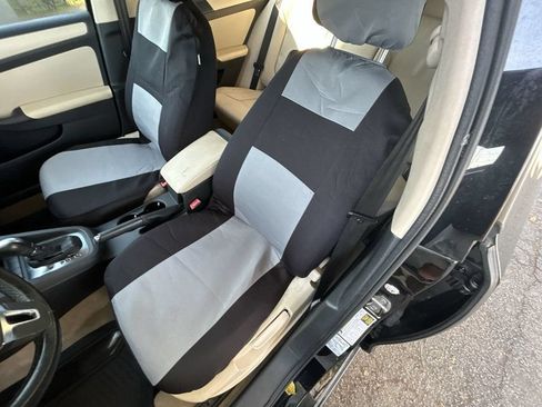 Used 2012 Volkswagen Jetta SE FWD image 14