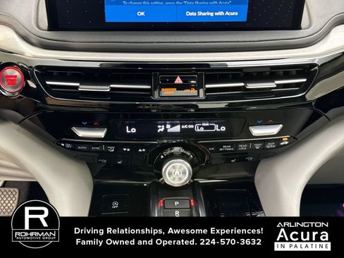 Certified 2025 Acura MDX SH-AWD w/ Technology Package image 10