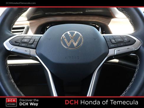 Used 2024 Volkswagen Atlas SE FWD image 9