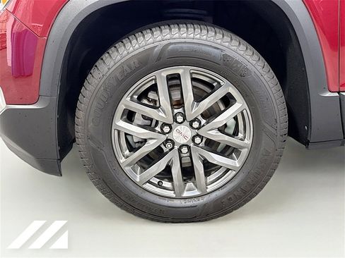 Used 2017 GMC Acadia SLT image 35