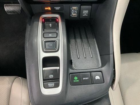 Used 2019 Honda Insight Touring image 13