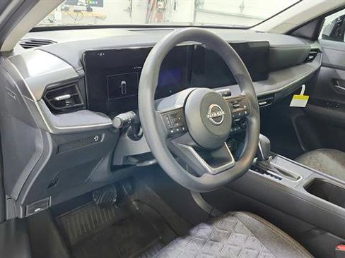 Certified 2026 Nissan Kicks SV FWD image 33