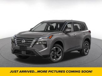 Used 2025 Nissan Rogue SV FWD video 1