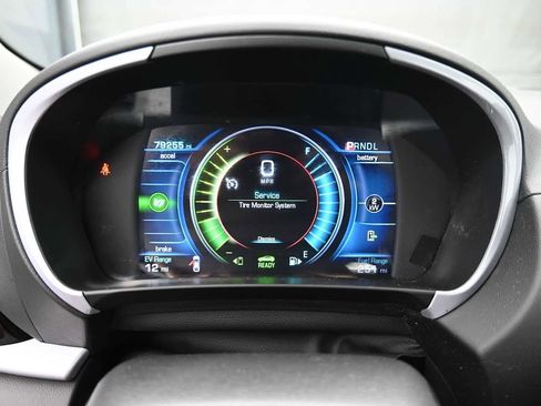 Used 2017 Chevrolet Volt LT w/ Comfort Package FWD image 7