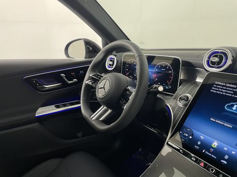 New 2026 Mercedes-Benz GLC 300 image 10