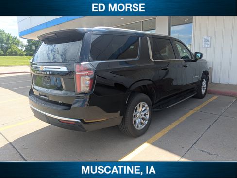 Used 2024 Chevrolet Suburban LT AWD/4WD image 6