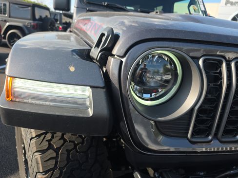 New 2025 Jeep Wrangler Unlimited Rubicon image 26