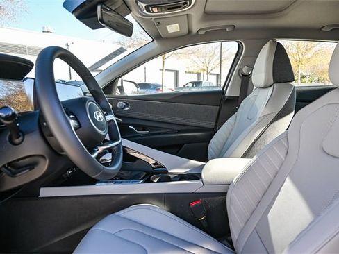 New 2026 Hyundai Elantra Limited image 21