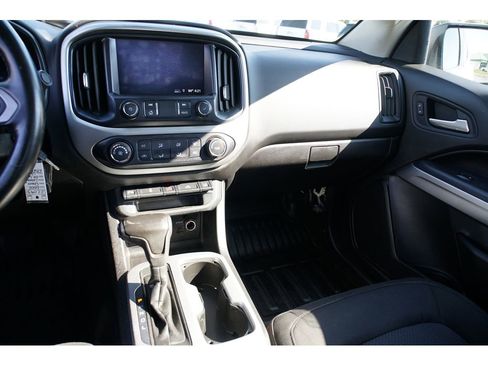 Used 2020 Chevrolet Colorado LT w/ Safety Package image 19