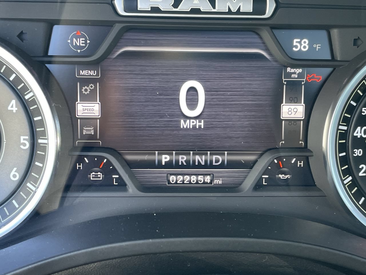 Used 2024 RAM 1500 Laramie AWD/4WD image 31