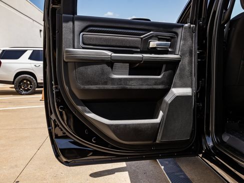 Used 2025 RAM 3500 Big Horn AWD/4WD image 37
